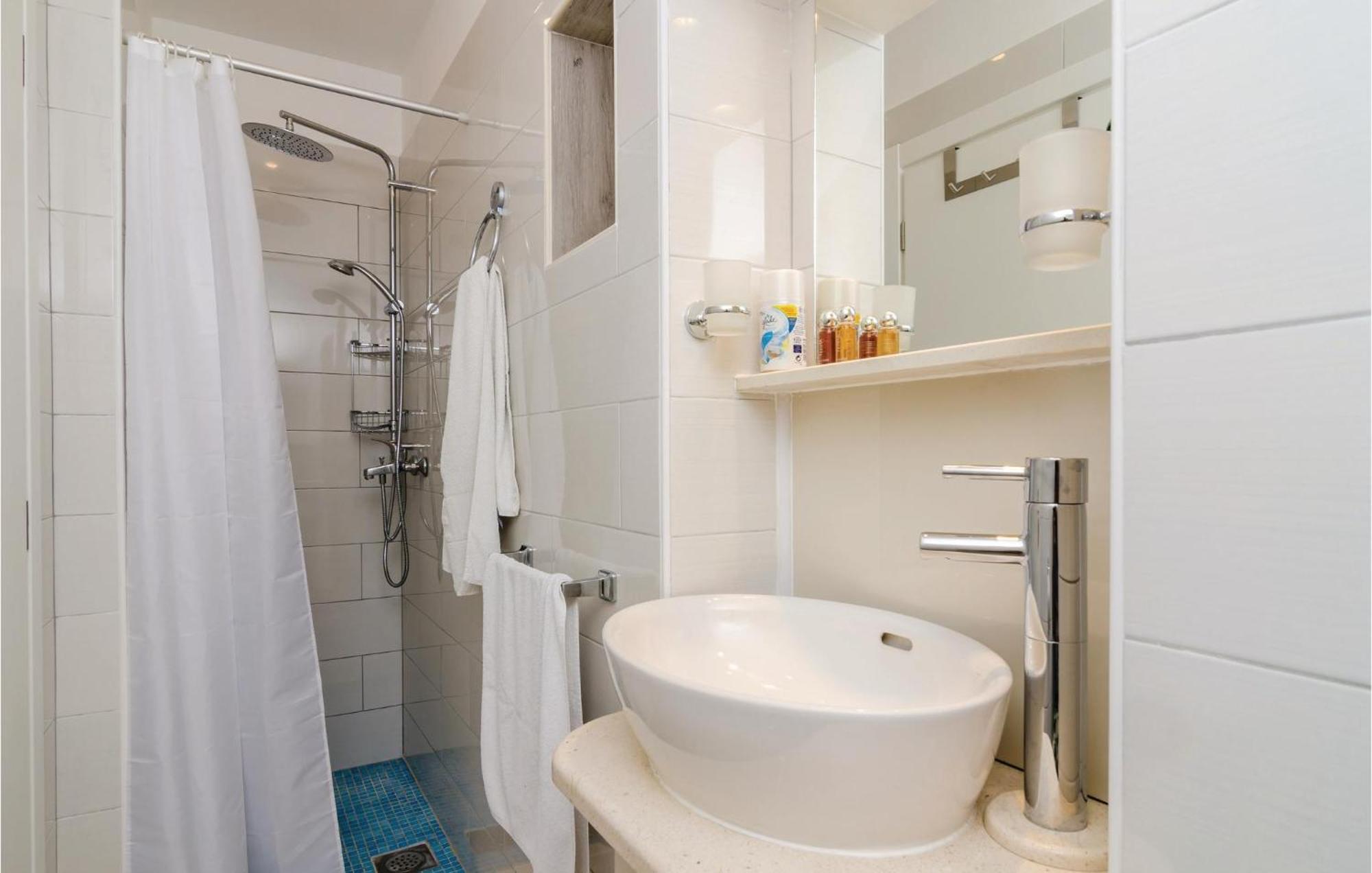 Holiday home 2 Bedroom Awesome In